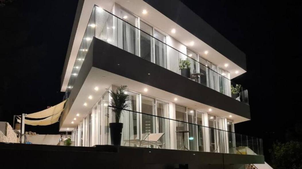 Luxe 2 Pools, Sauna Villa Vrboska