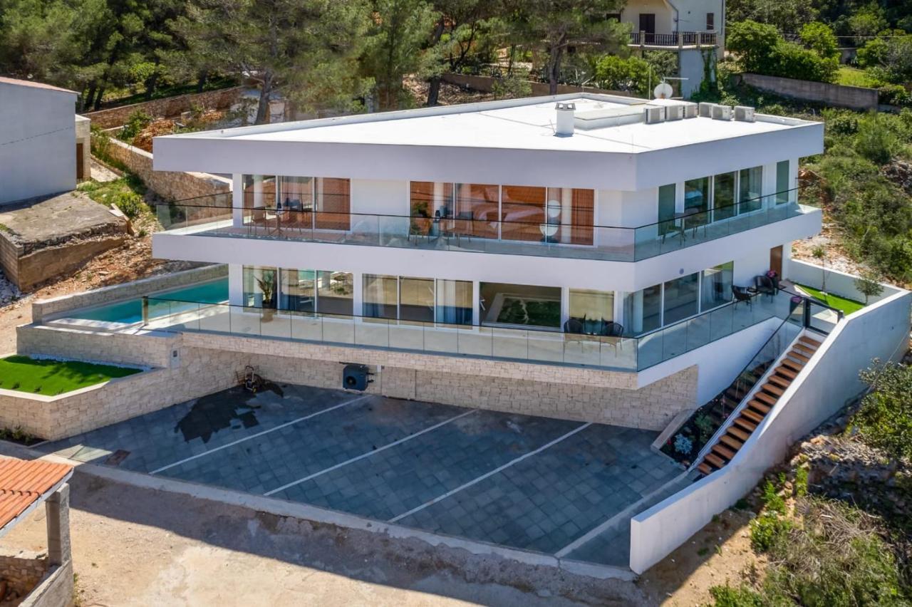 Villa Luxe 2 Pools, Sauna *