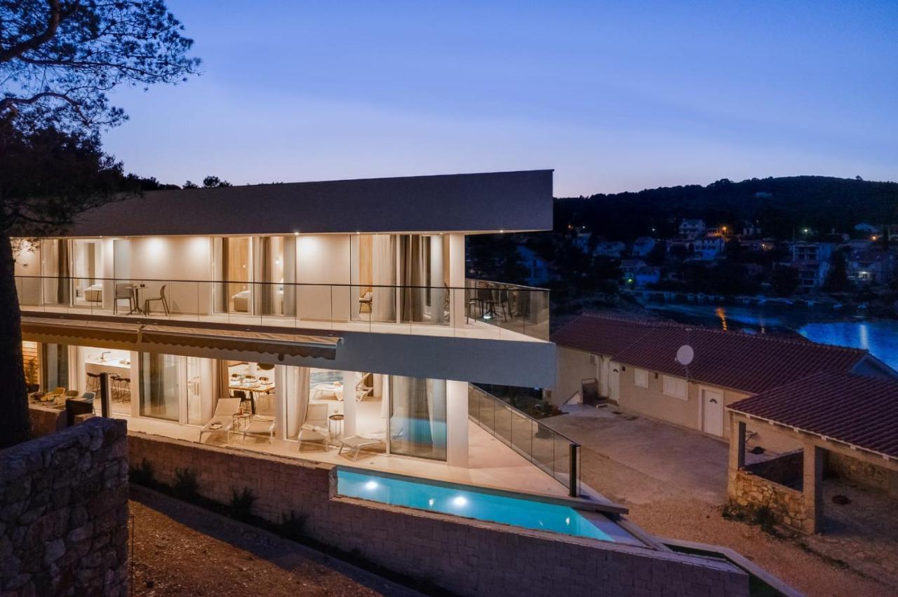 Luxe 2 Pools, Sauna *